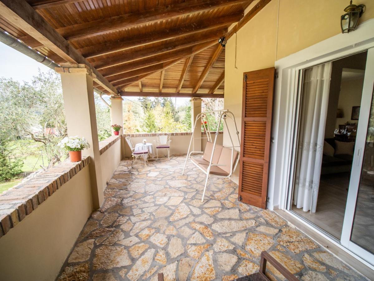 Villa Haris Gazátika エクステリア 写真
